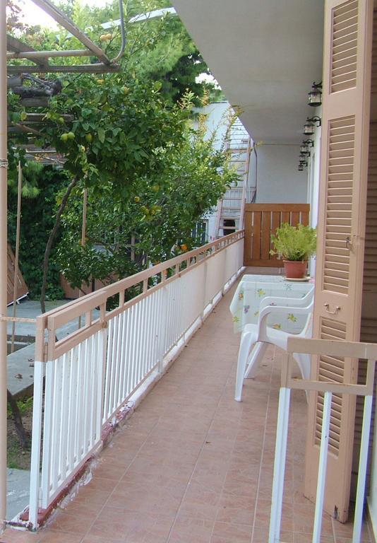 George'S Apartment Agia Marina  Camera foto